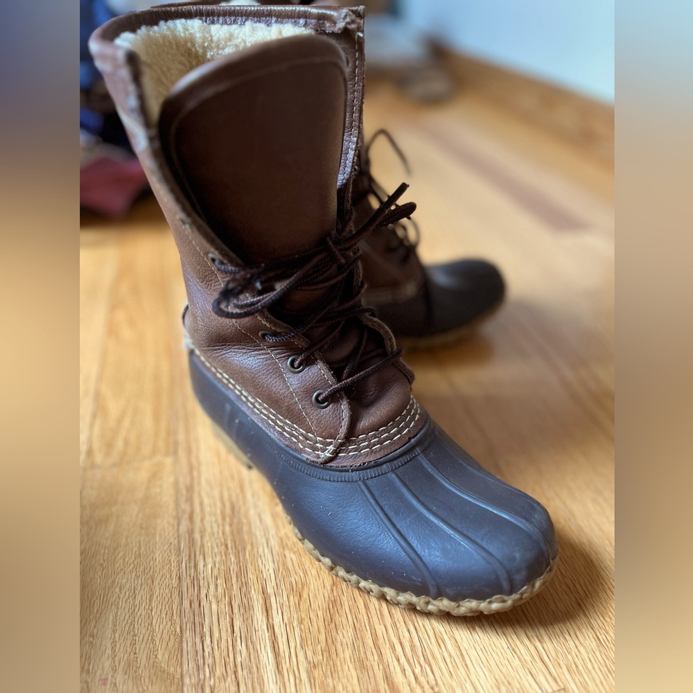 Women’s lined bean boots